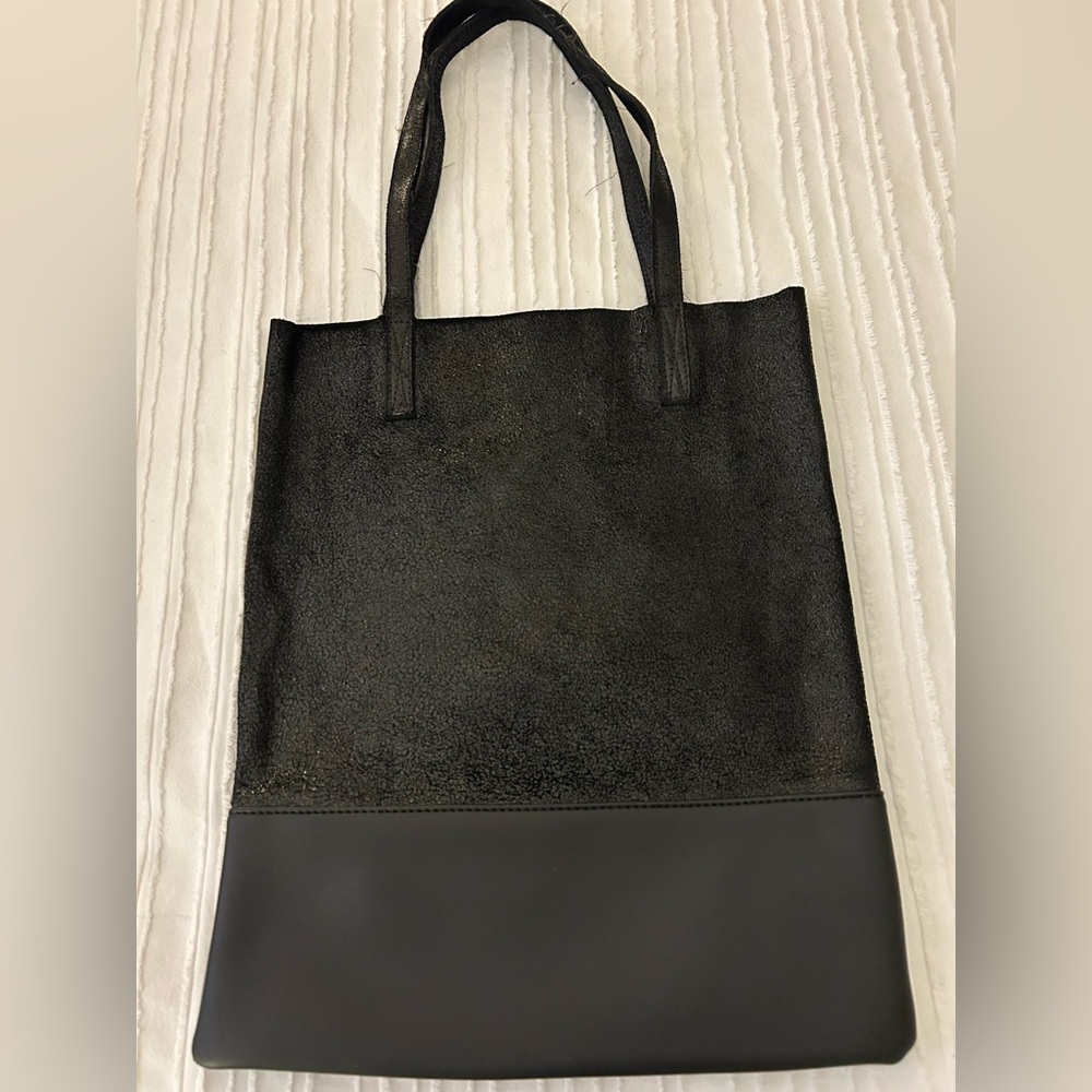 7Chi Chic Black Leather/Suede Tote Bag